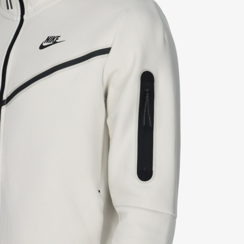 Nike Sportswear Tech 