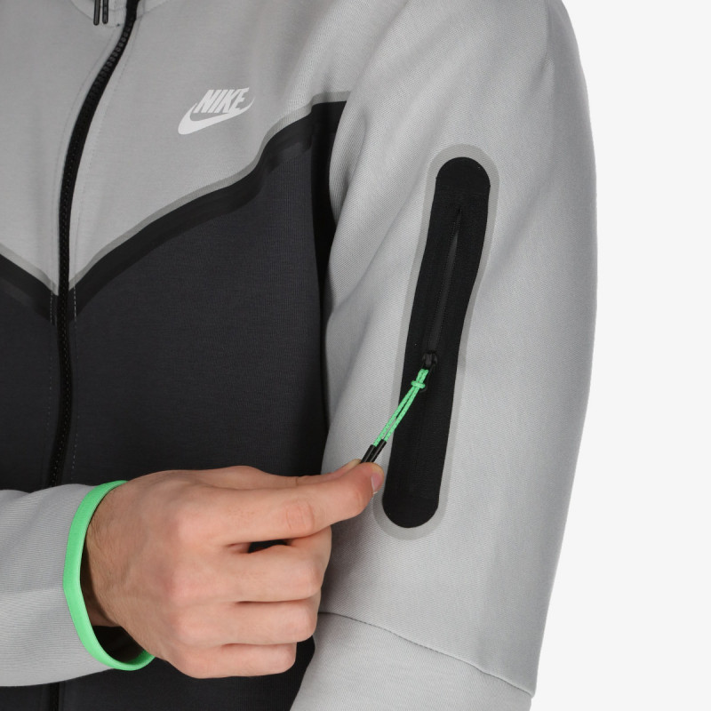 Nike Sportswear Tech Fleece 
