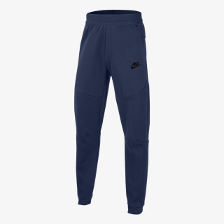 Nike Sportswear 