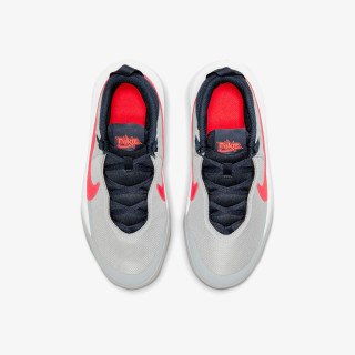 Nike Team Hustle D 10 