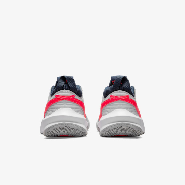 Nike Team Hustle D 10 