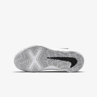 Nike Team Hustle 10 