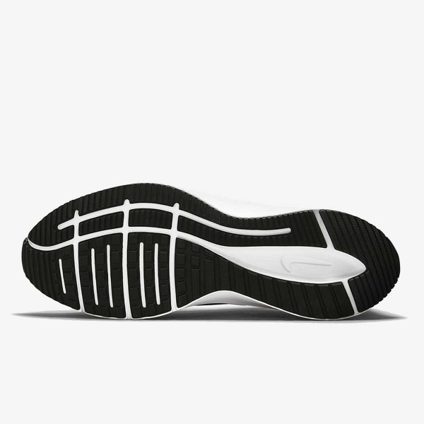Nike Quest 4 