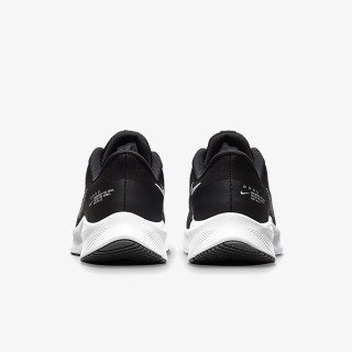 Nike Quest 4 