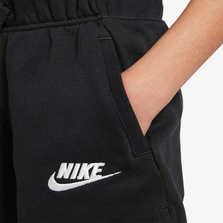 Nike Sportswear Club 