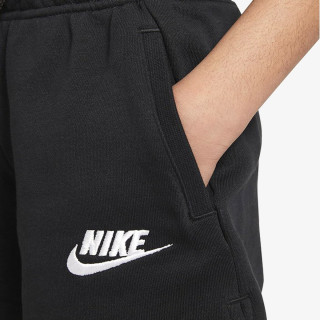 Nike Sportswear Club 