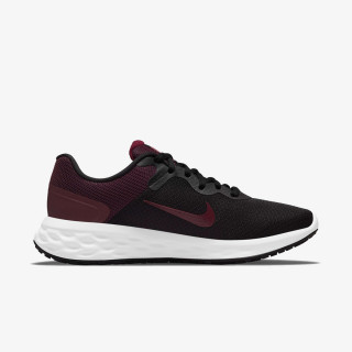 Nike Revolution 6 