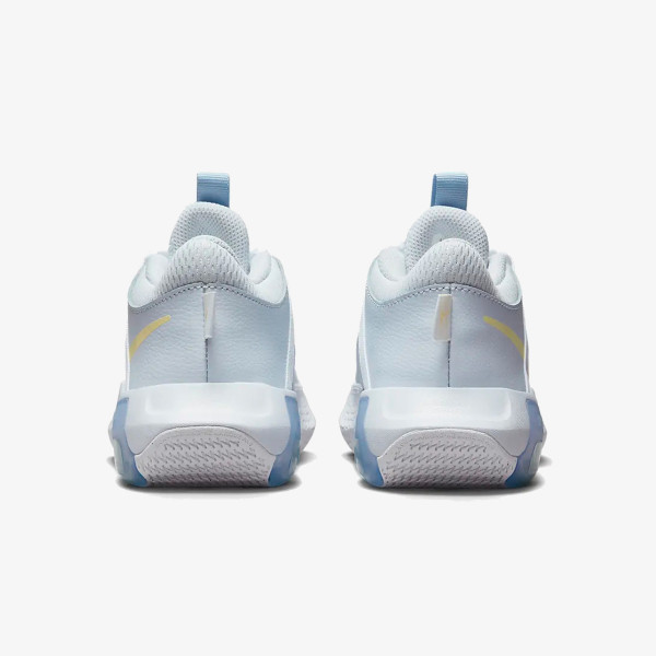 Nike Air Zoom Crossover 