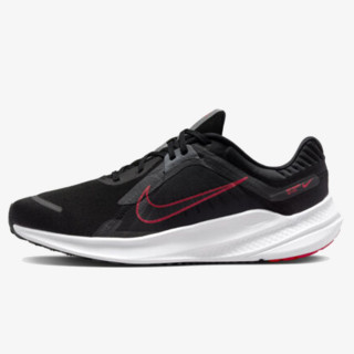 Nike Quest 5 