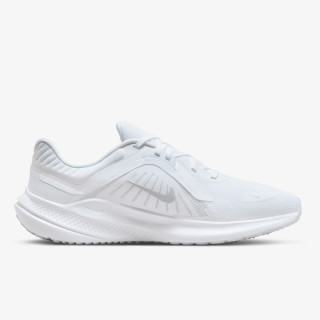 Nike Quest 5 