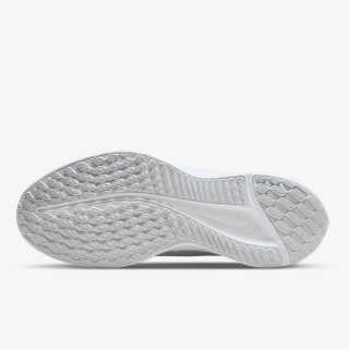 Nike Quest 5 