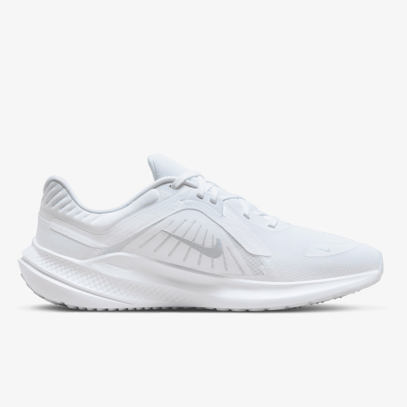 Nike Quest 5 