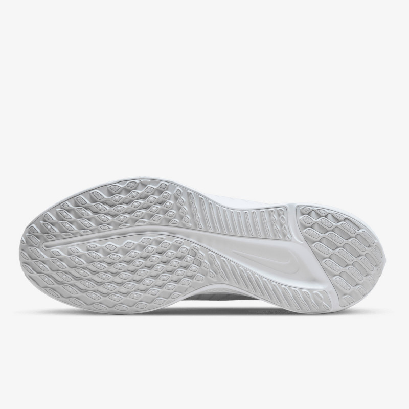 Nike Quest 5 