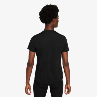 Nike Dri-FIT One 