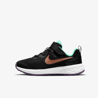 Nike Revolution 6 