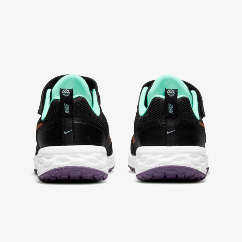 Nike Revolution 6 