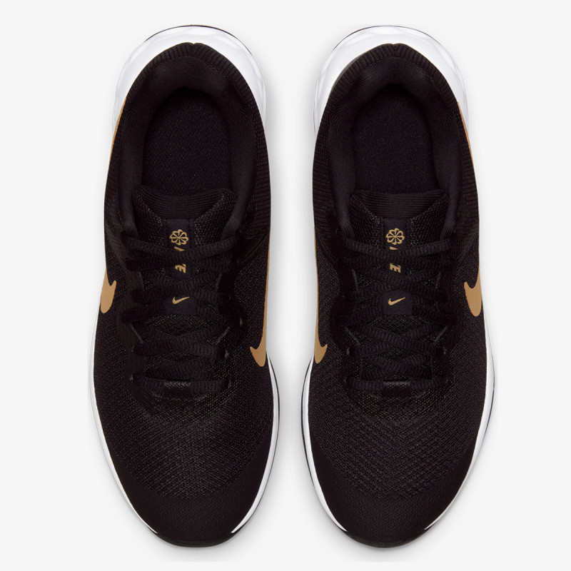 Nike Revolution 6 