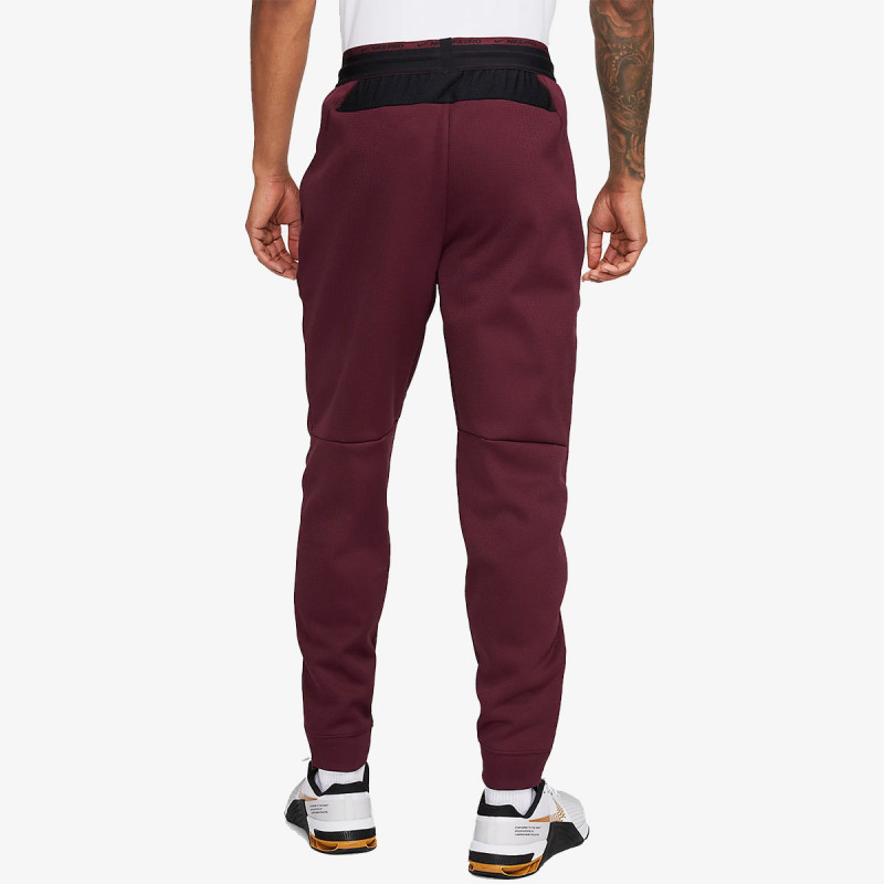 Nike thrma sphr hotsell