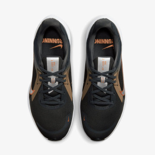 Nike Quest 5 