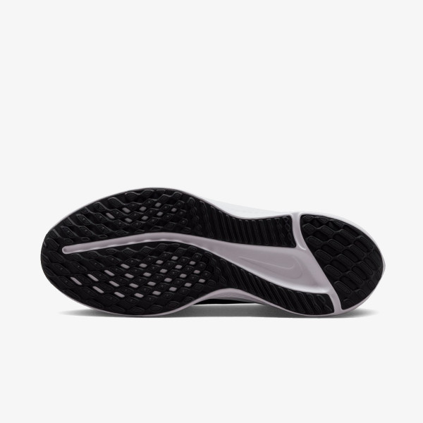 Nike Quest 5 