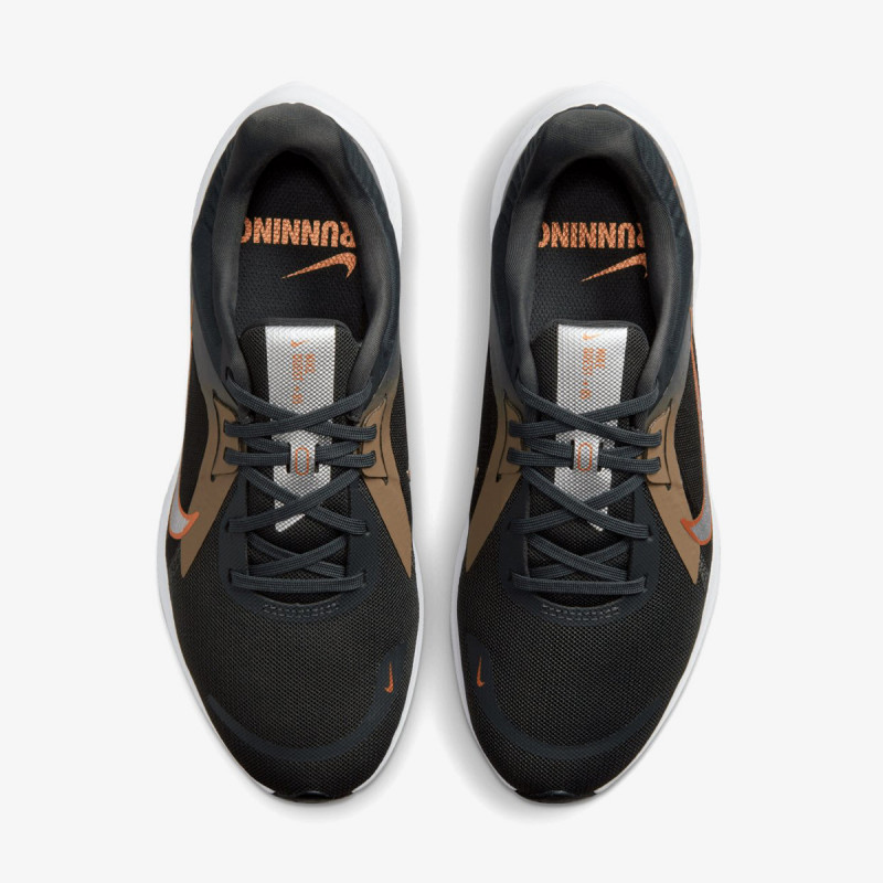 Nike Quest 5 