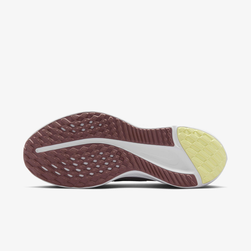 Nike Quest 5 