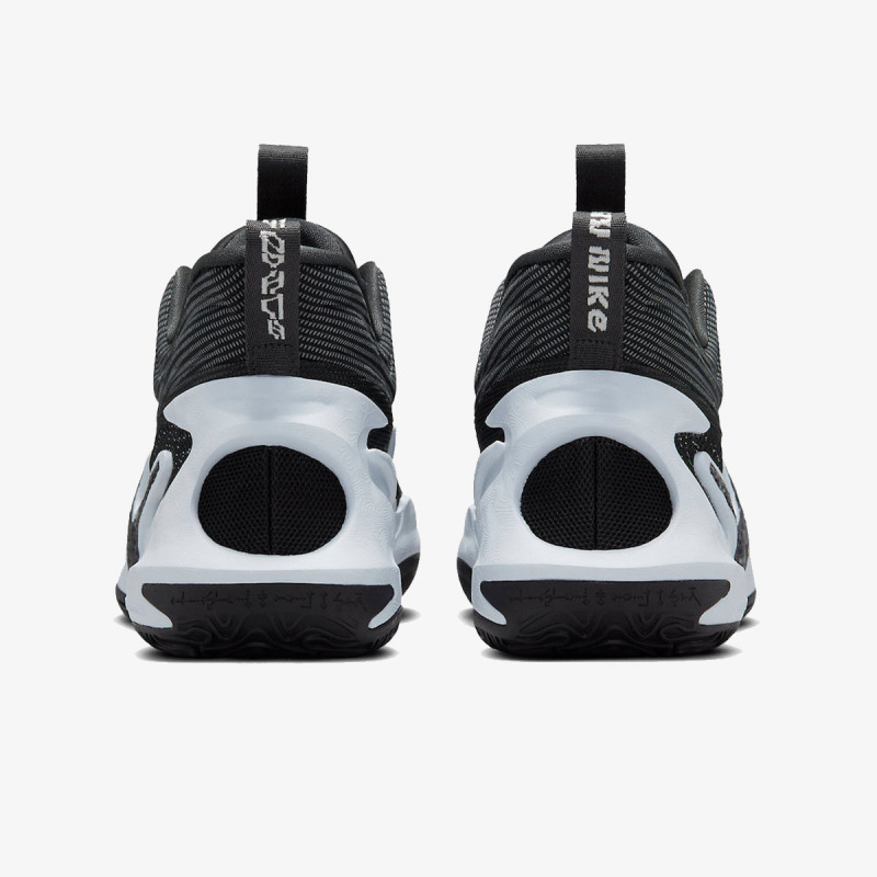 Nike Cosmic Unity 2 