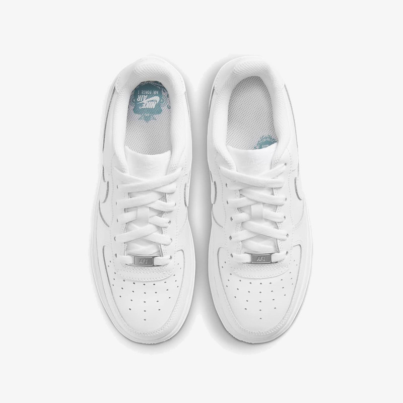 Nike Air Force 1 LE 