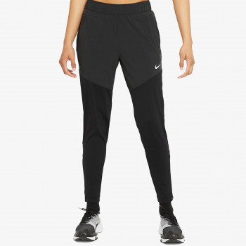 Nike Essential 