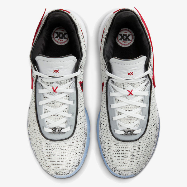 Nike LEBRON XX 