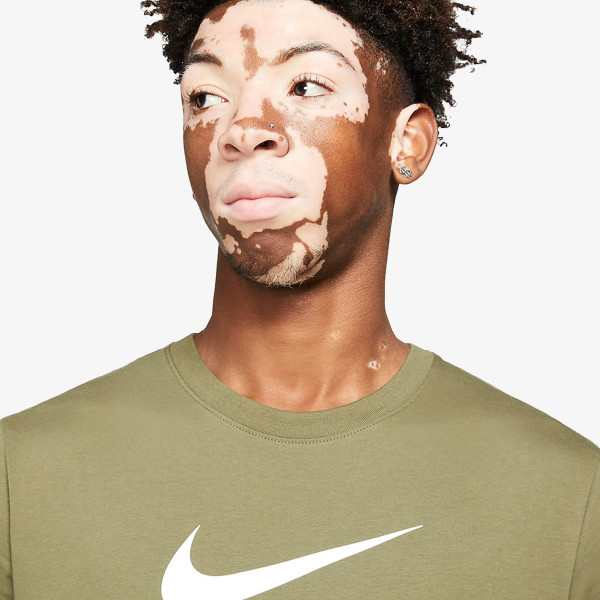 Nike M NSW REPEAT SS TEE 