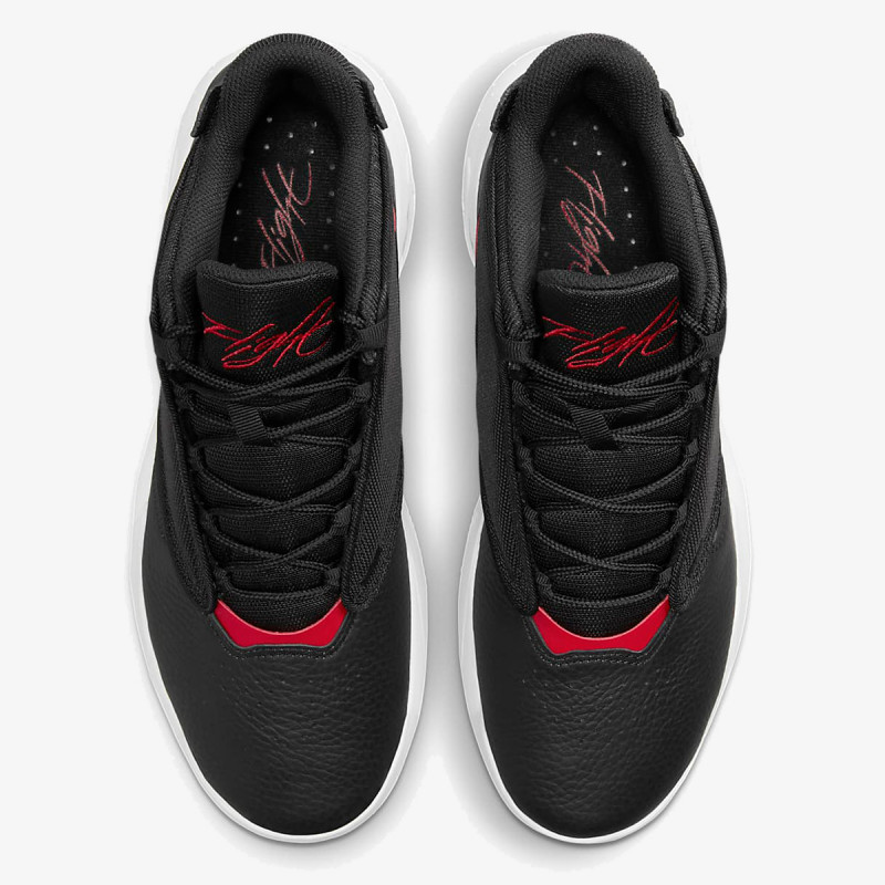 Nike Jordan Max Aura 4 