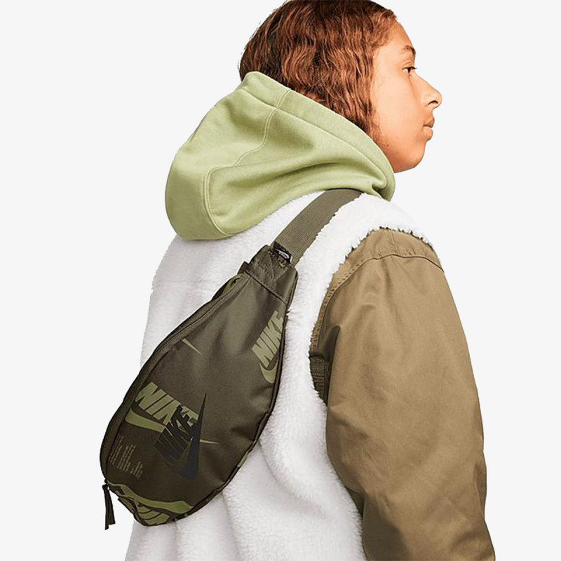 Nike Heritage 