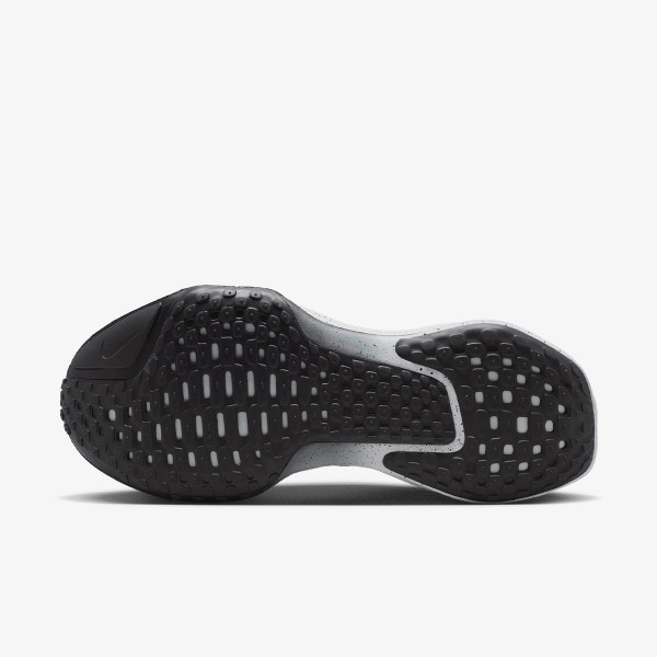Zoomx Invincible Run 