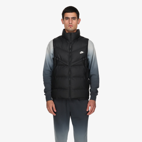 Nike Storm-FIT Windrunner 