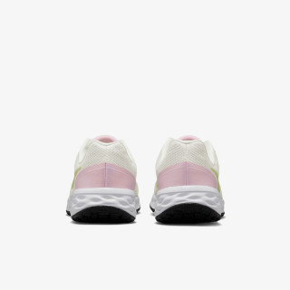 Nike Revolution 6 Next Nature 