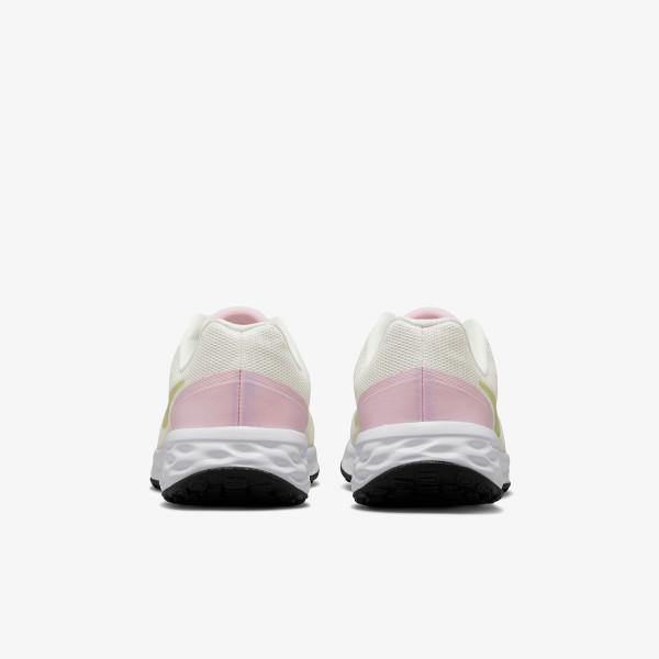 Nike Revolution 6 Next Nature 