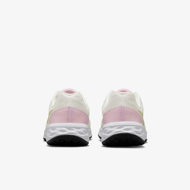 Nike Revolution 6 Next Nature 