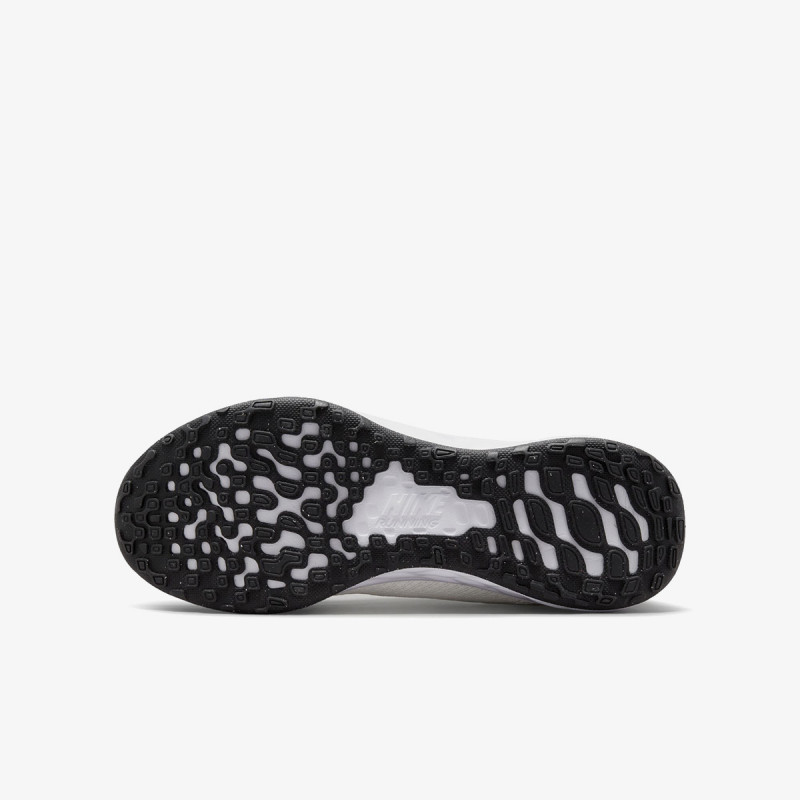 Nike Revolution 6 Next Nature 