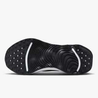 Nike Escape Momentum 
