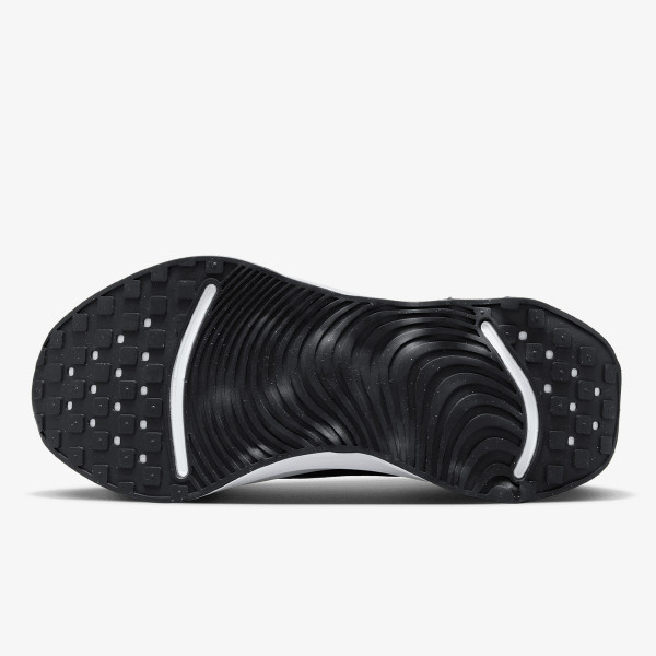 Nike Escape Momentum 
