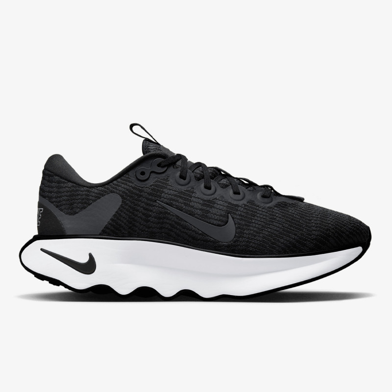 Nike Escape Momentum 