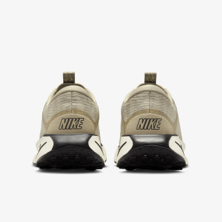Nike MOTIVA 