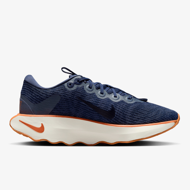 Nike Escape Momentum 