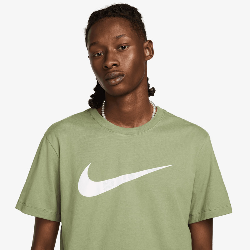 Nike M NSW TEE GOOD CHEST SWSH FS 
