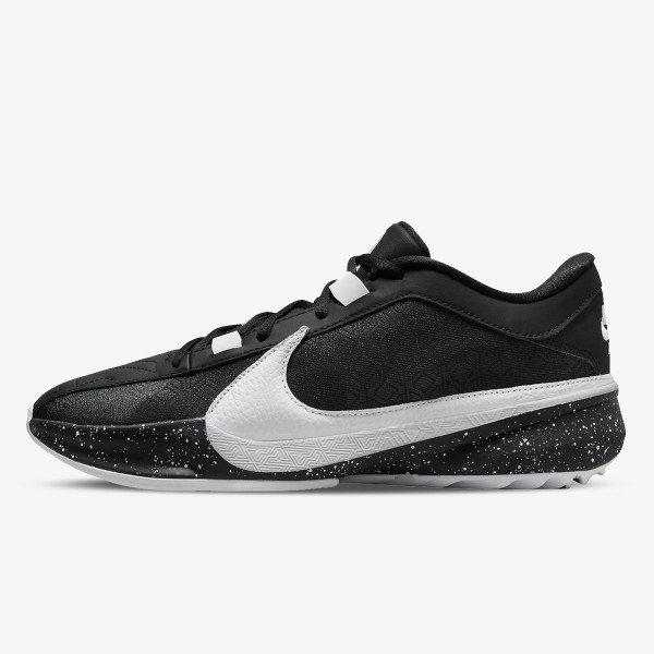 Zoom Freak 5 