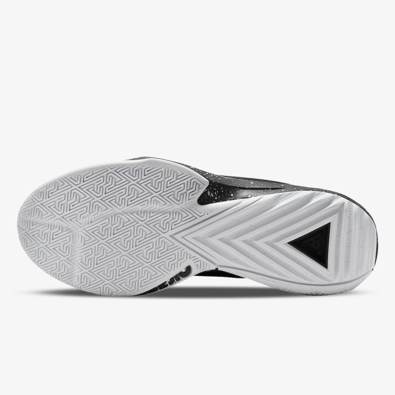 Zoom Freak 5 