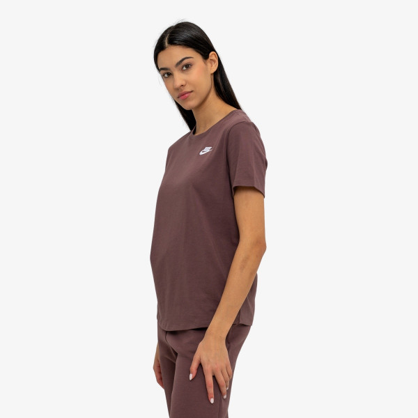 Nike Sportswear Club Essential 