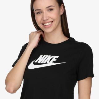 Sportswear Essentials 