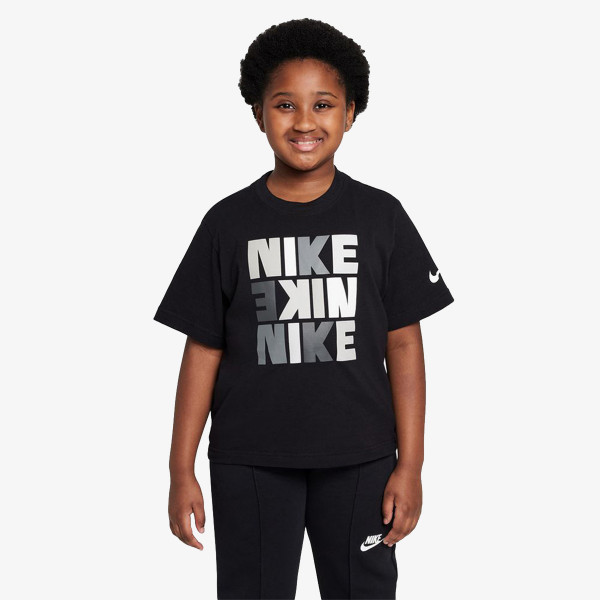Nike Sportswear 